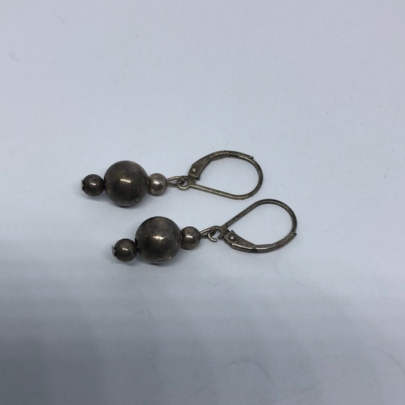 Vintage sterling silver ball shape dangle drop earrings classy timeless elegant - Picture 3 of 5